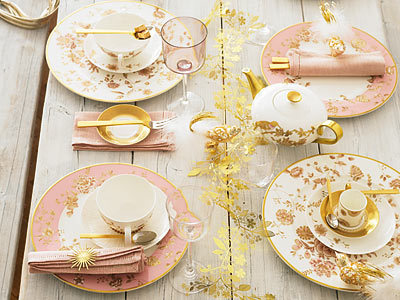 Table Setting from Tumblr Blush Ivory Toasting Glasses from The Wedding